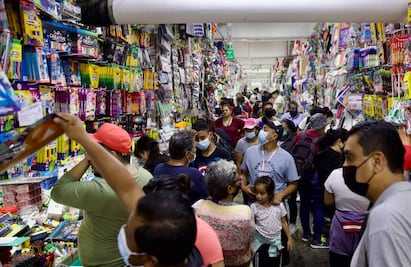 ¿Sin mucho presupuesto? Profeco te dice cómo ahorrar en compras de útiles y uniformes este regreso a clases