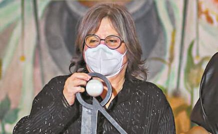 Diamela Eltit llamó a desbiologizar la literatura