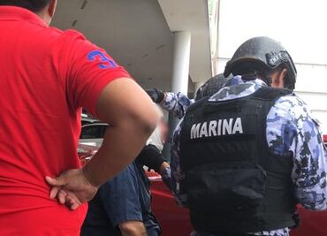 Dan prisión preventiva a hombre que clavó cuchillo por pelear cajón de estacionamiento