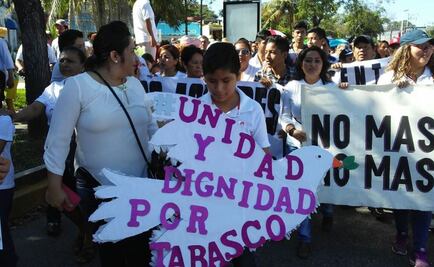 Marchan 900 en Villahermosa contra muro de Trump