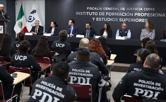 Fiscalía CDMX capacita a policías y peritos en colaboración con especialistas de Francia; aprenden metodologías para procesar escenas del crimen