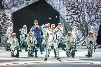 "Crystal" une patinaje con acrobacia