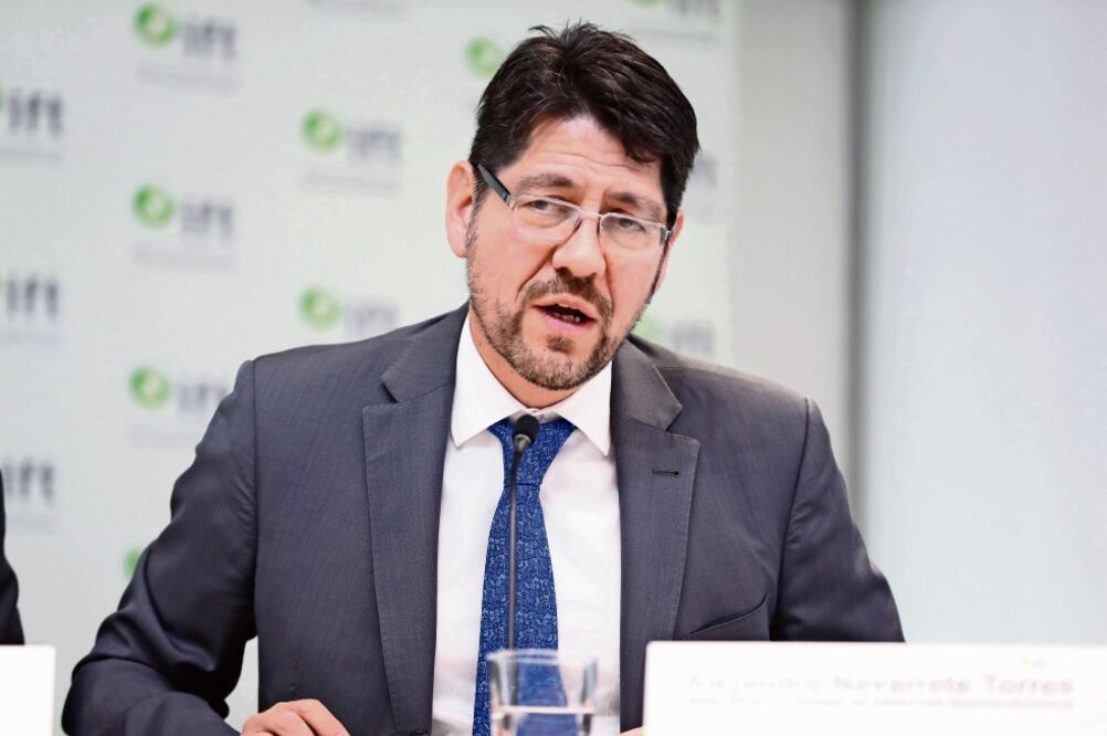 ALEJANDRO NAVARRETE Iitular de la Unidad de Espectro Radioeléctrico del IFT. 