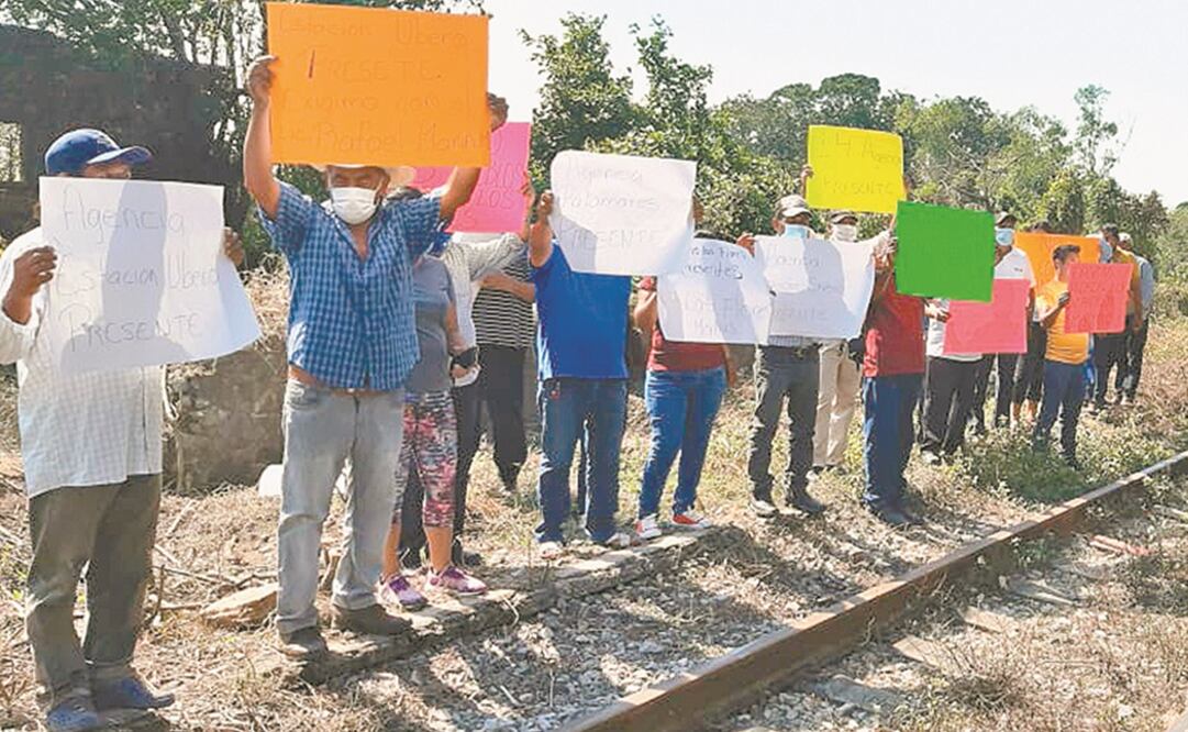 La Guardia Nacional ingresó a la comunidad de Estación Mogoñé, en San Juan Guichicovi, para res- guardar a un equipo de topógrafos, pero los campesinos pidieron que se retiraran. Foto: ESPECIAL