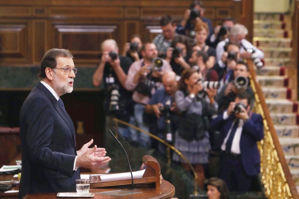 El presidente del gobierno español, Mariano Rajoy, durante su comparecencia de ayer ante el pleno del Congreso español para hablar del desafío catalán (KIKO HUESCA. EFE)