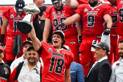 Mexicas se coronan en LFA 
