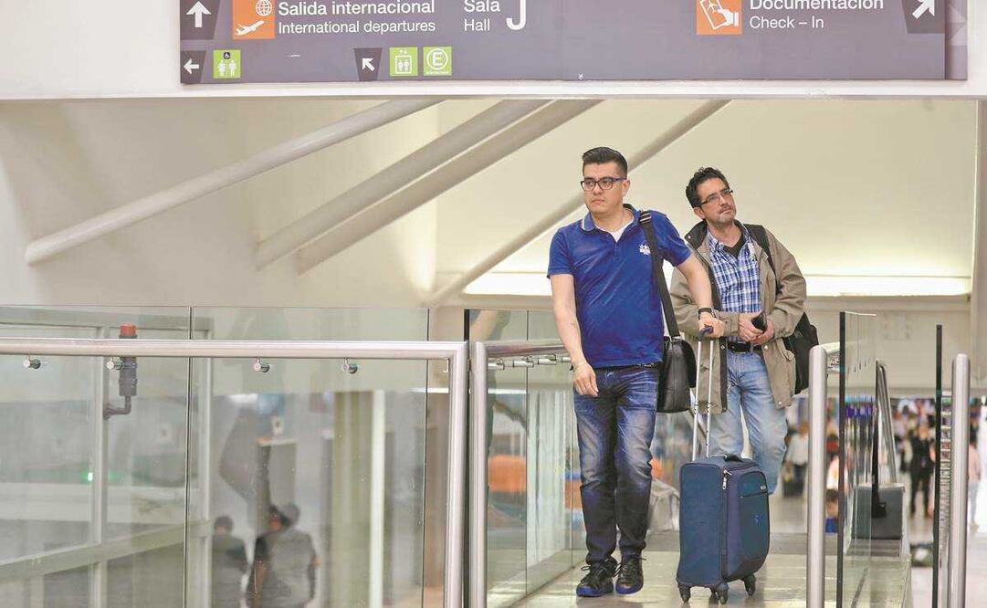 Reprograman vuelos en AICM por banco de niebla