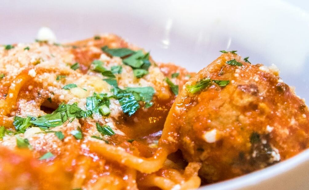 Compra este corte de carne para hacer unas albóndigas deliciosas. Foto: Unsplash