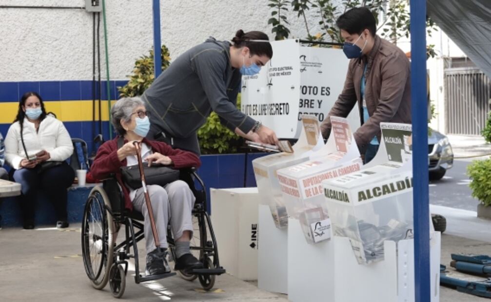 Elecciones, Kamala Harris y un mes del derrumbe del Metro, en las fotos de la semana