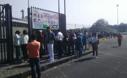 Aficionados hacen filas para conseguir boletos del Pumas vs América 