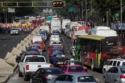 Manifestantes comienzan a dispersarse; Reforma sigue afectada