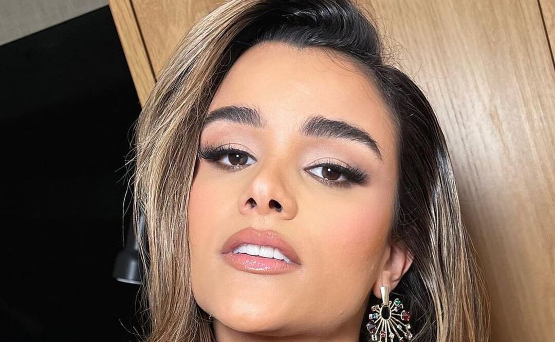 Clarissa Molina posando. Fuente: Instagram @clarissamolina