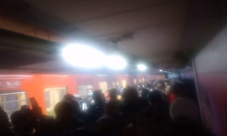 VIDEO: ¿Qué pasó en la estación La Viga de la Línea 8 del Metro?, “si explota ya no vamos a poder correr”