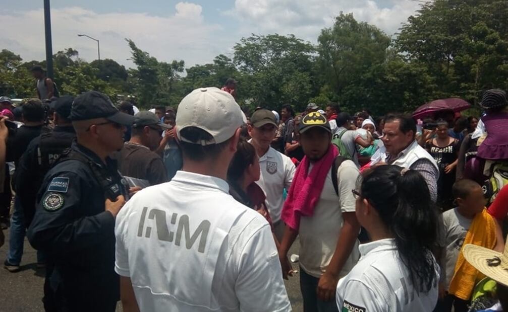 Migrantes venezolanos protestan frente a sede del INM en Tuxtla Gutiérrez, Chiapas. Foto: Archivo