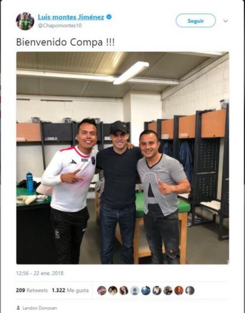 Jugadores de León reciben con bebidas alcohólicas a Landon Donovan