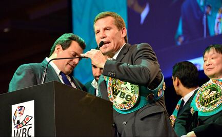 Julio César Chávez, "El Gran Campeón Mexicano" cumple 60 años entre la gloria y la polémica