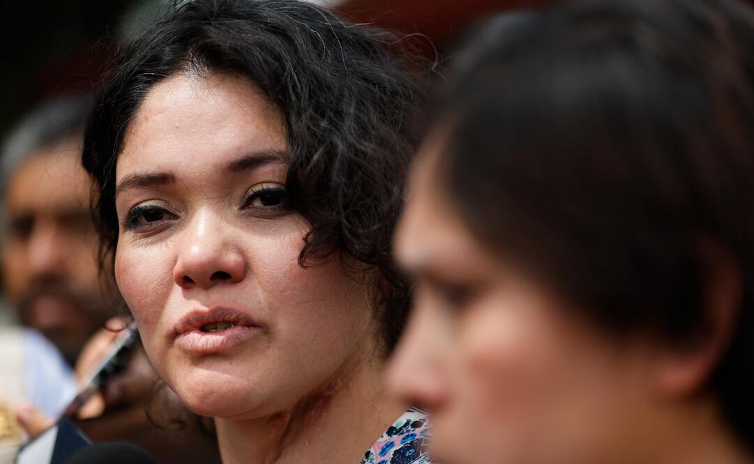 Mensaje a medios de comunicación encabezado por la mamá de María José, Cassandra Ruiz, que también fue victima del feminicida de Iztacalco. Foto: Diego Simón/ EL UNIVERSAL