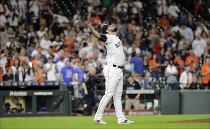 Roberto Osuna hace historia y alcanza 150 salvamentos 