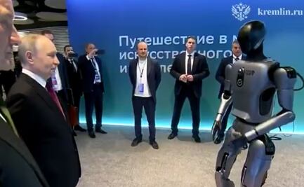 VIDEO: Robot con inteligencia artificial baila para Vladimir Putin y las imágenes se viralizan
