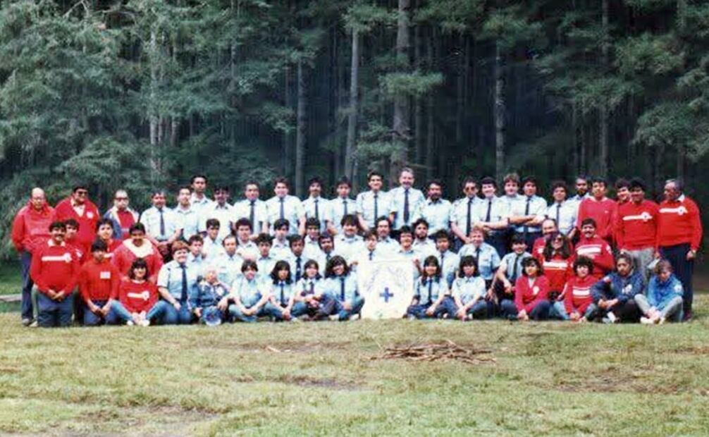 Miembros de la Brigada de Rescate. Los socorristas reciben capacitaciones constantes, con temas en boga como la protección civil, sistema de comando de incidentes, barranquismo, primeros auxilios psicológicos y hasta procedimientos forenses. Foto: ESPECIAL/Cortesía Enrique Chávez.