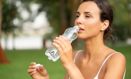 Aprende cómo hidratar correctamente tu cuerpo; sigue estas recomendaciones