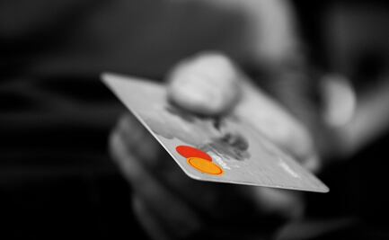 Con tasa alta de Banxico, ¡ten cuidado con tu tarjeta de crédito!