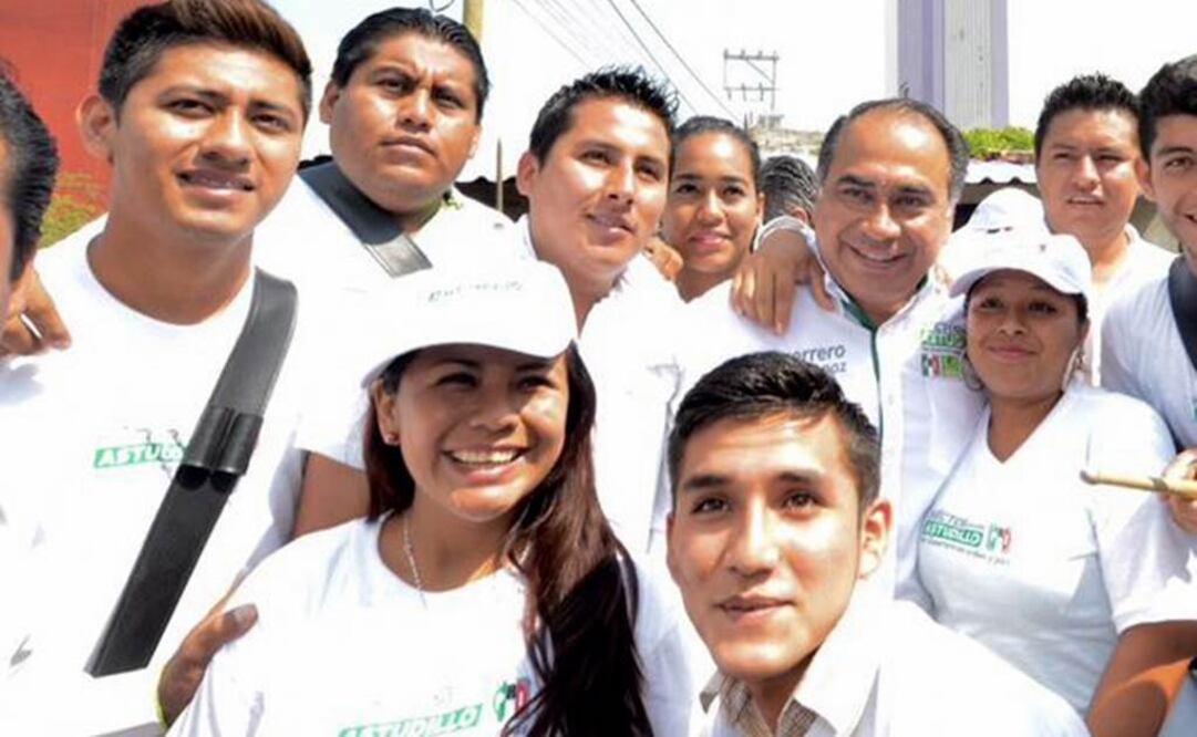 El priísta convivió con jóvenes de la entidad./ Especial