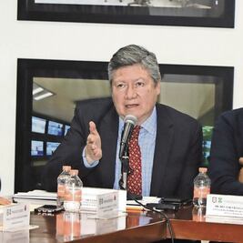 Cuestionan a director de la Central de Abasto