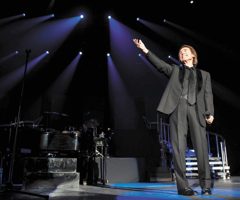 Raphael, cantante y compositor. FOTOS: OCESA Y CARLOS MEJÍA. EL UINIVERSAL