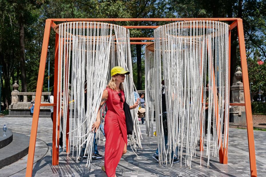 Teatro dimensión (arriba) es uno de los pabellones que destaca en el festival. Foto: Gabriel Pano | El Universal