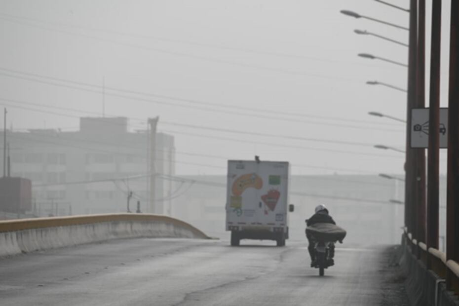 Así amanece la CDMX, con intensa neblina y frío