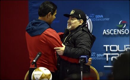 Maradona y Sosa, sin rencillas para la final de vuelta