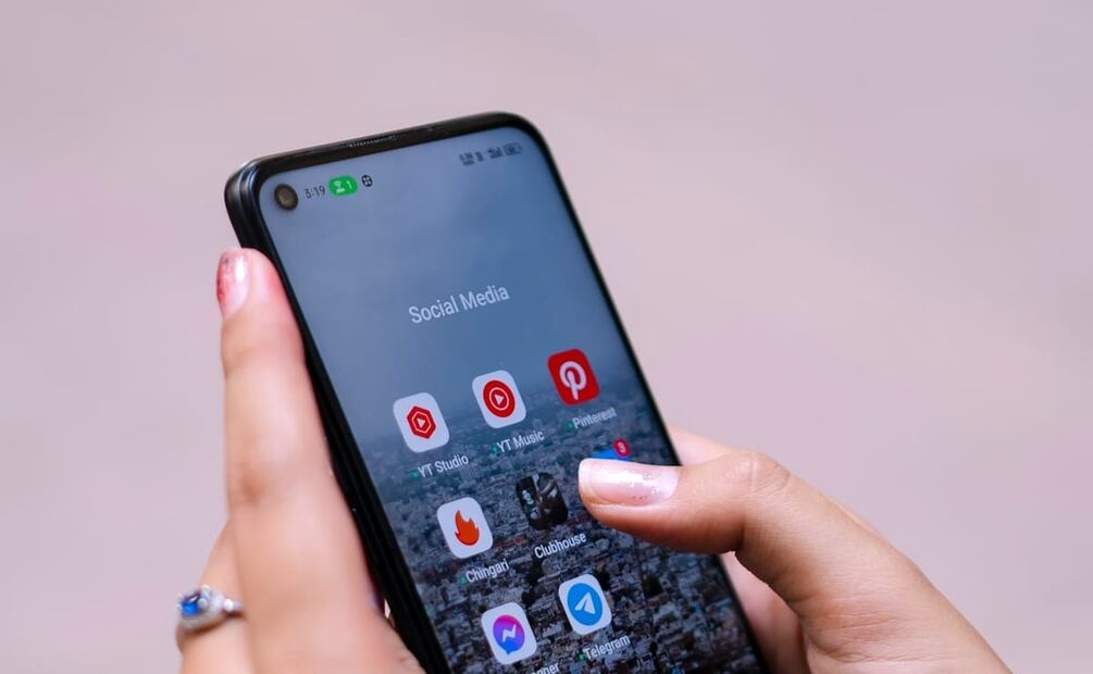 Las flechas del WiFi te dicen si hay una carga o descarga activa. Foto: Unsplash