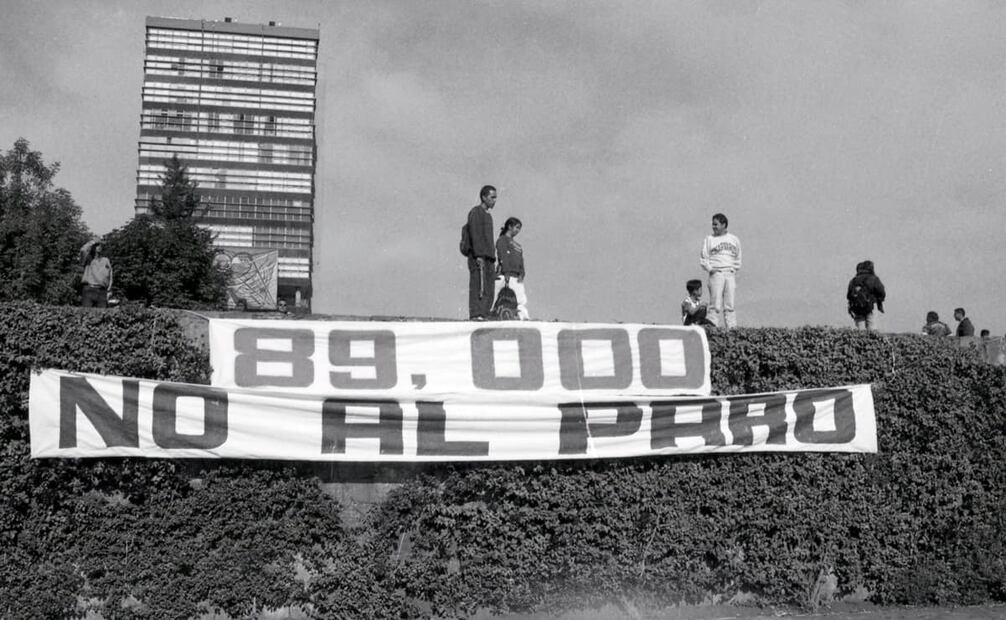 Foto del 20 de abril de 1999, durante el comienzo del paro universitario. Según datos de la Asociación Nacional de Universidades e Institutos de Educación Superior (ANUIES), en el 2000, la UNAM costaba tres veces más que el resto de las universidades públicas, con un gasto por alumno de casi 23 mil pesos. Foto: Ernesto Muñoz/Archivo EL UNIVERSAL.
