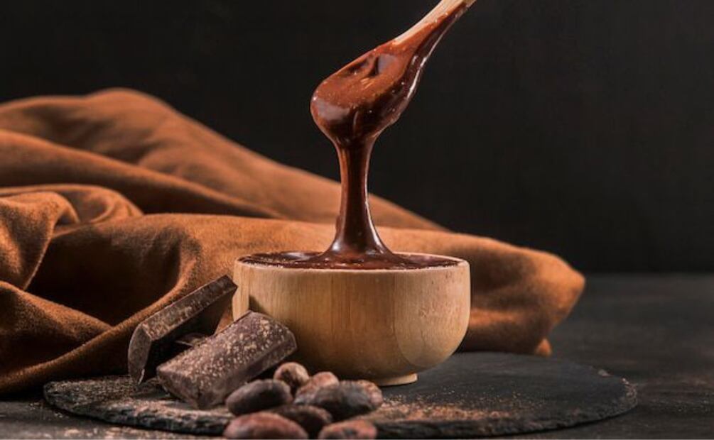 ¿Chocolate blanco o negro? La ciencia tiene la respuesta. Fuente: Freepik.