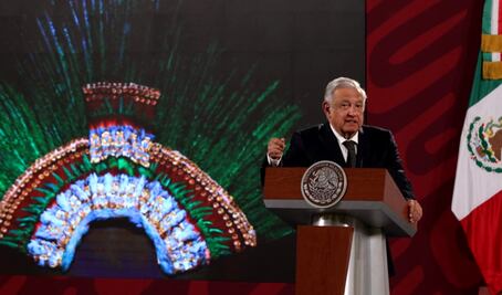 Acusa AMLO actitud “arrogante y prepotente” de Austria al solicitar el penacho de Moctezuma