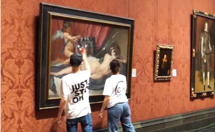 VIDEO: Ecologistas atacan a martillazos la 'Venus del espejo' de Velázquez en la National Gallery de Londres