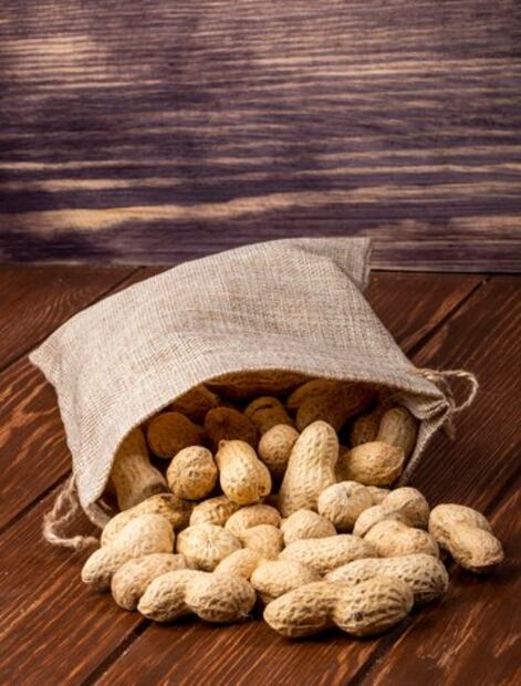 Cacahuete para ralentizar el envejecimiento. Fuente: Freepik