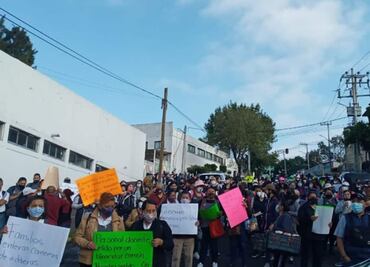Profesoras del DIF municipal exigen pago de salarios atrasados en Naucalpan