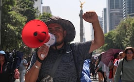 CNTE cumple 19 días de huelga nacional; con marcha, magisterio conmemora aniversario de la masacre de Noxchitlán