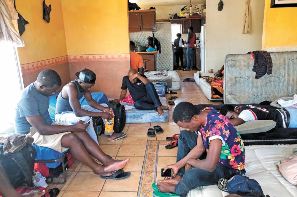 Luego de pactar con México detener el flujo migratorio, Estados Unidos arrestó a 82 mil personas en su frontera sur el pasado mes de julio. Foto: ELLIOT SPAGAT. AP