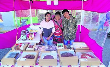 Emprende en la reventa de pasteles del Costco y sale de la depresión  