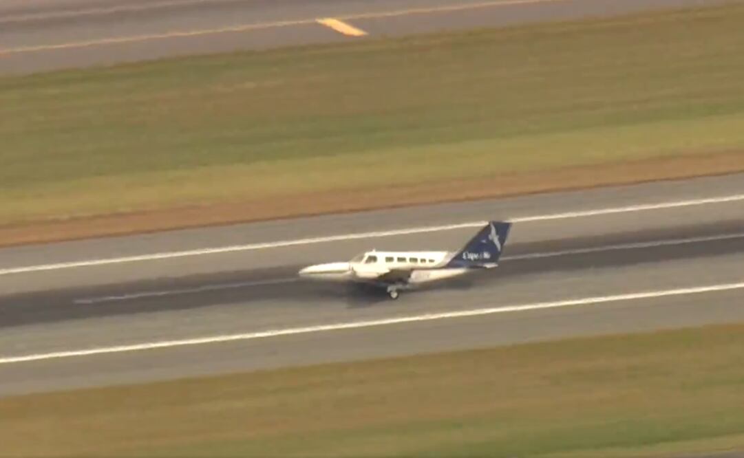 Aterriza de emergencia avión de Cape Air. Foto: captura de pantalla