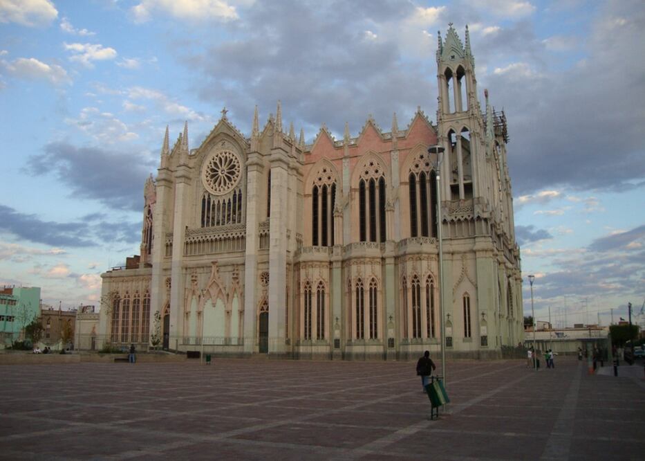 Templo Expiatorio del Sagrado Corazón de Jesús, ubicado en León, Guanajuato.
Foto: Martín Checa-Artasu, cortesía