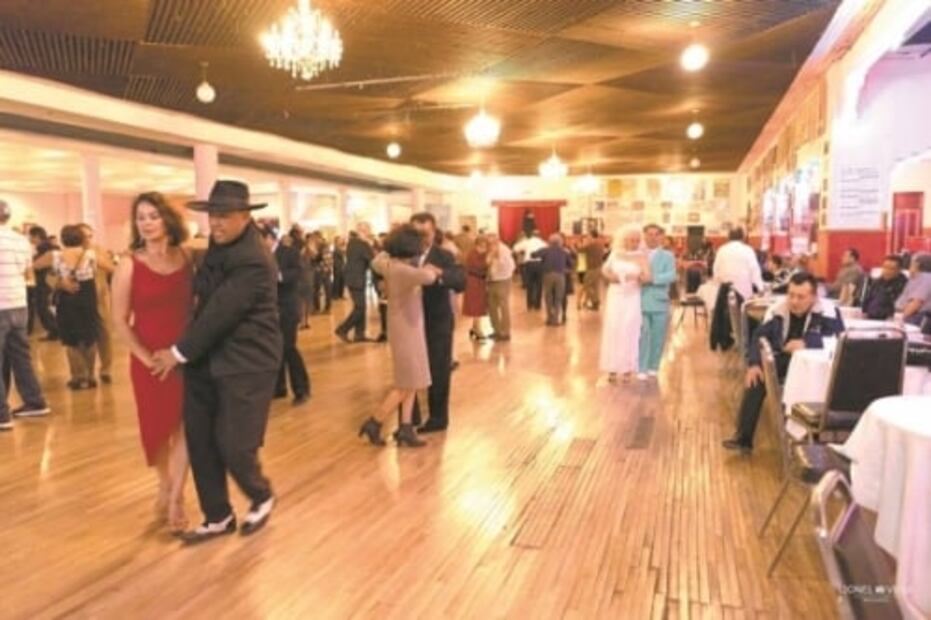 El Covid, a punto de llevarse al baile al Salón Los Ángeles