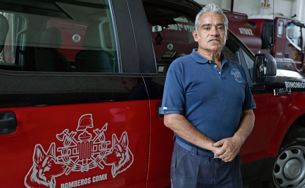 Togo tuvo que cumplir con las características de ser un perro con impulsos altos y ser activo, para poder ser parte del binomio en el Heroico Cuerpo de Bomberos de la Ciudad de México. Foto: Carlos Mejía/EL UNIVERSAL