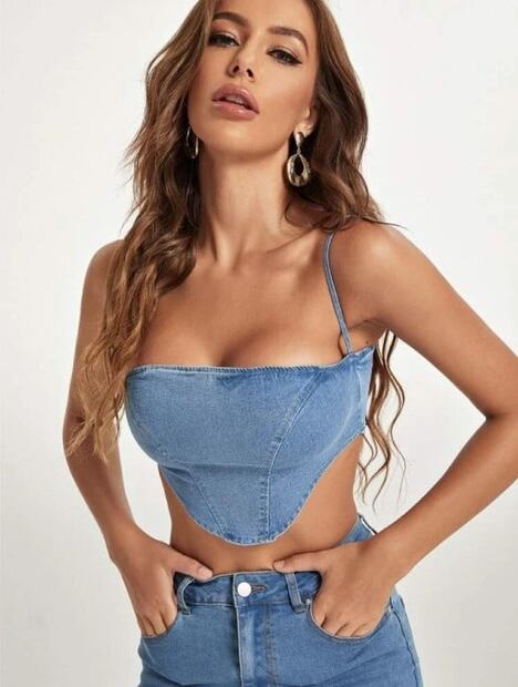 Top de mezclilla: cómo llevar esta tendencia irresistible en verano