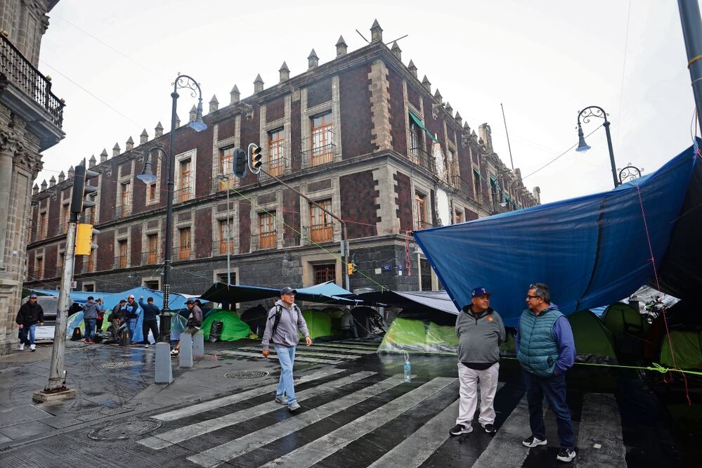 La Secretaría de Educación Pública entregará a docentes el Premio Nacional de Antigüedad en el Servicio Público. Foto: LUIS CAMACHO/EL UNIVERSAL