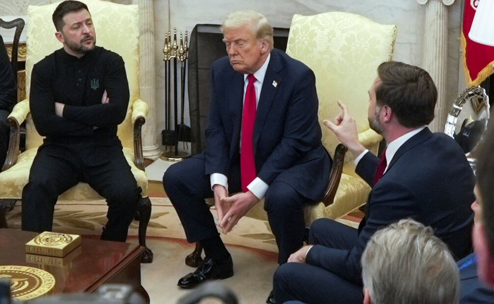 Zelensky, Trump y Vance en el Despacho Oval de la Casa Blanca. (28/02/25) Foto: AP