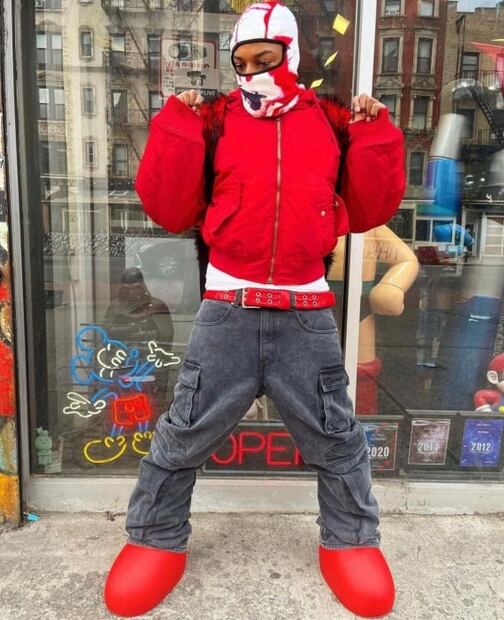 ¿Cuánto cuestan las botas virales estilo Astro Boy?